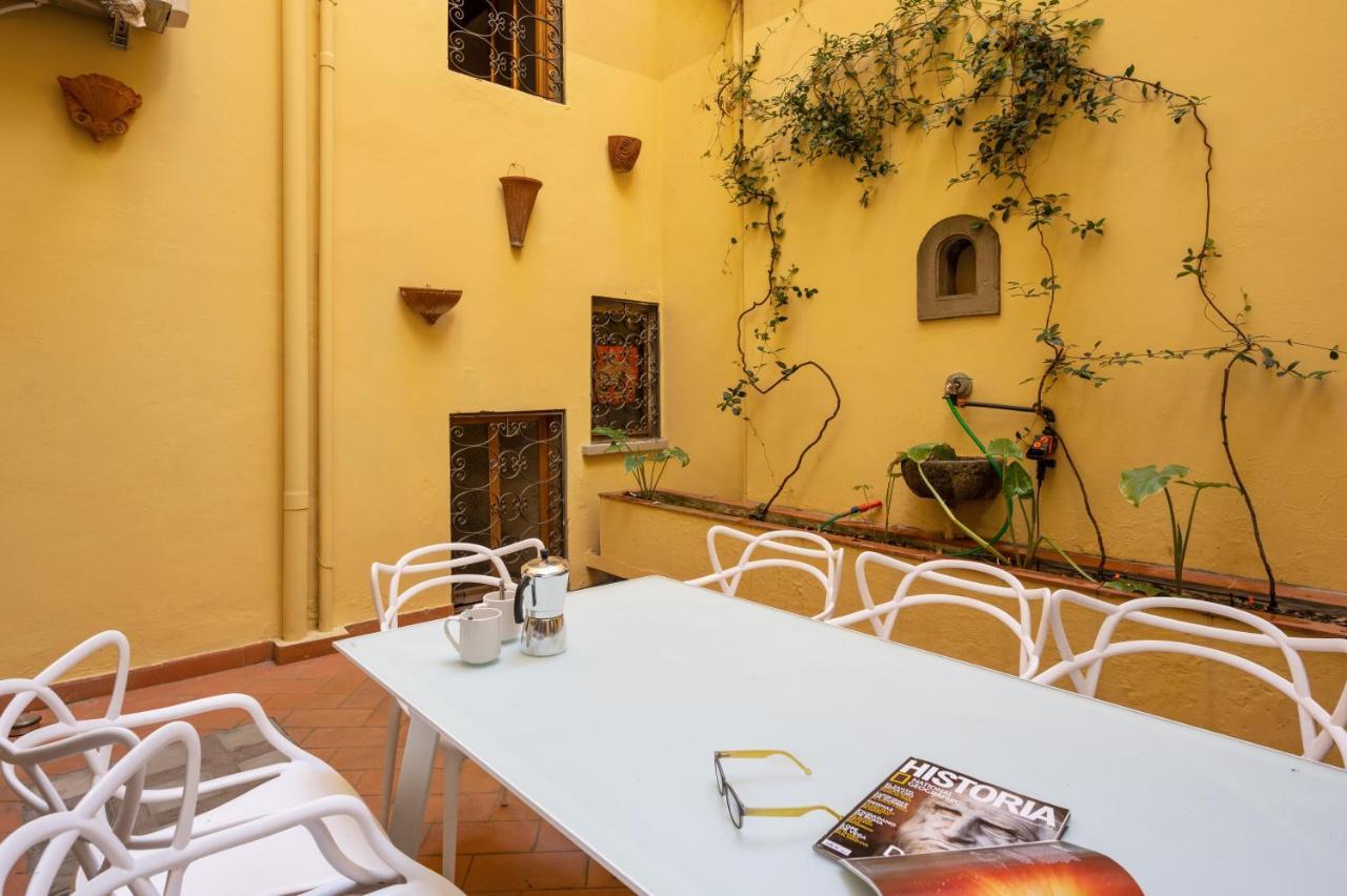 Palazzo Pitti Apartment With Terrace Florence Luaran gambar