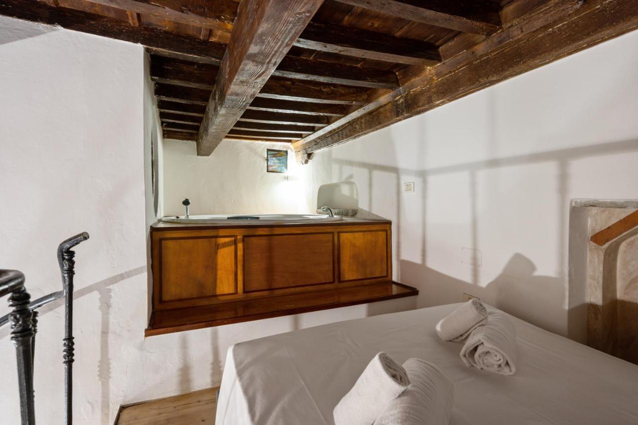 Palazzo Pitti Apartment With Terrace Florence Luaran gambar